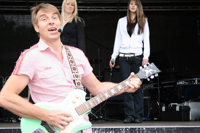 gal/2008/2008 Saitentwist Altenberger Sommerfest Oberhausen 10.08/2008 Saitentwist Altenberger Sommerfest Oberhausen 10.08. 011.jpg